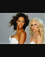 Beyonc_-_Video_Phone_ft__Lady_Gaga_flv0829.jpg